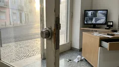 Os assaltos relâmpago começam na porta: o pormenor que muitos ignoram